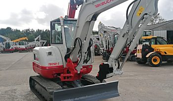 Takeuchi TB250-2 full