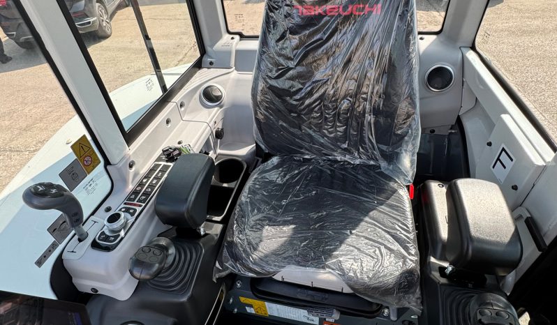 Takeuchi TB335RA  ex Demo full