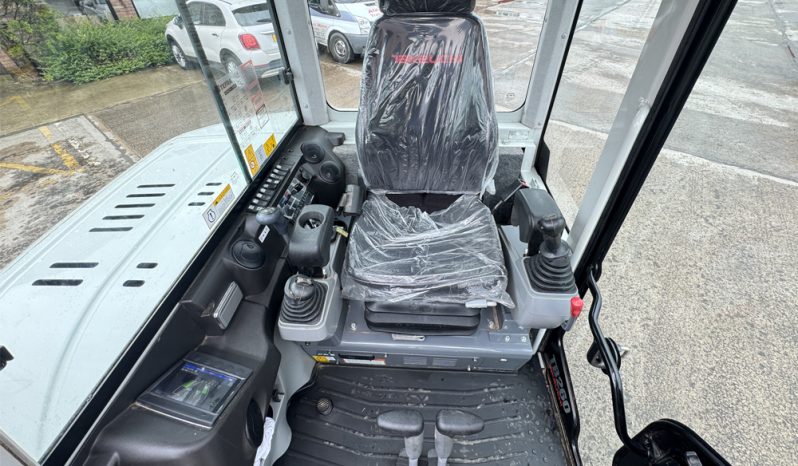 Takeuchi TB260 full