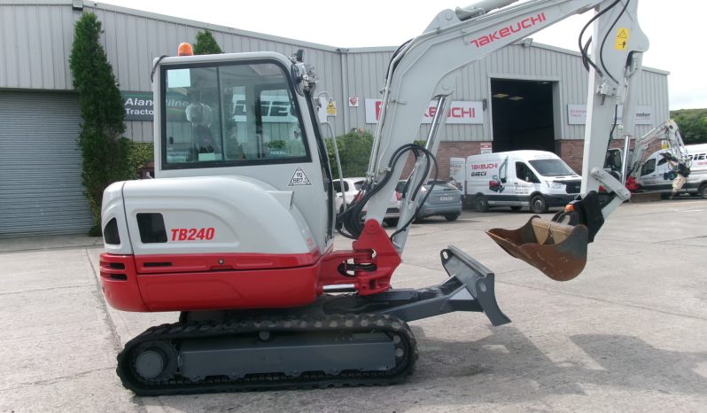 Takeuchi TB240 full